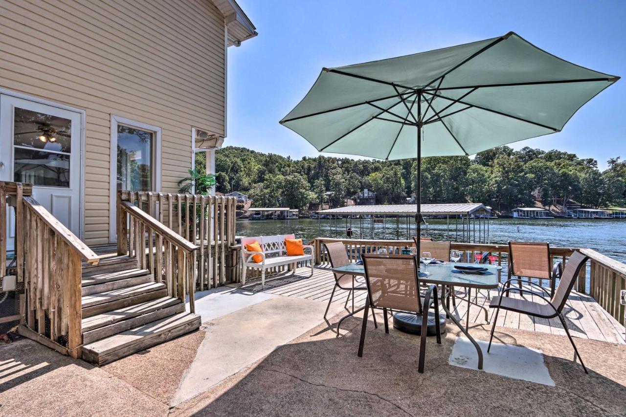On-The-Water Retreat With Dock Pet Friendly! Villa Lake Ozark Exterior photo
